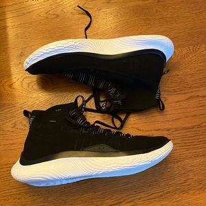 Curry 4 Flotro — Black/White